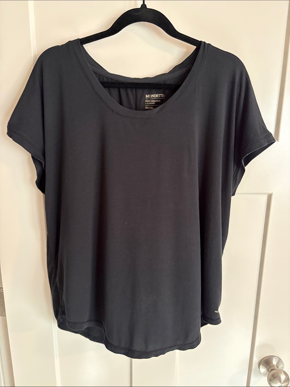 Mondetta Black Short-Sleeve Scoop Neck Tee